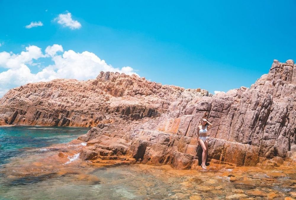Tragedie uriasa! Influencerita care a murit in timp ce incerca sa isi faca un selfie langa o cascada _9