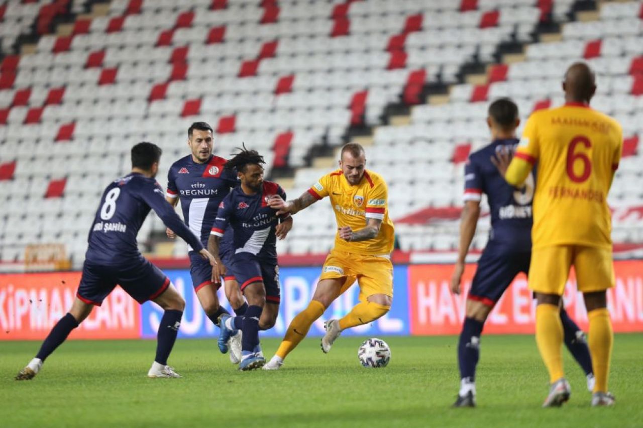 Kayserispor a confirmat transferul lui Denis Alibec la CFR Cluj! Anuntul facut de club_1