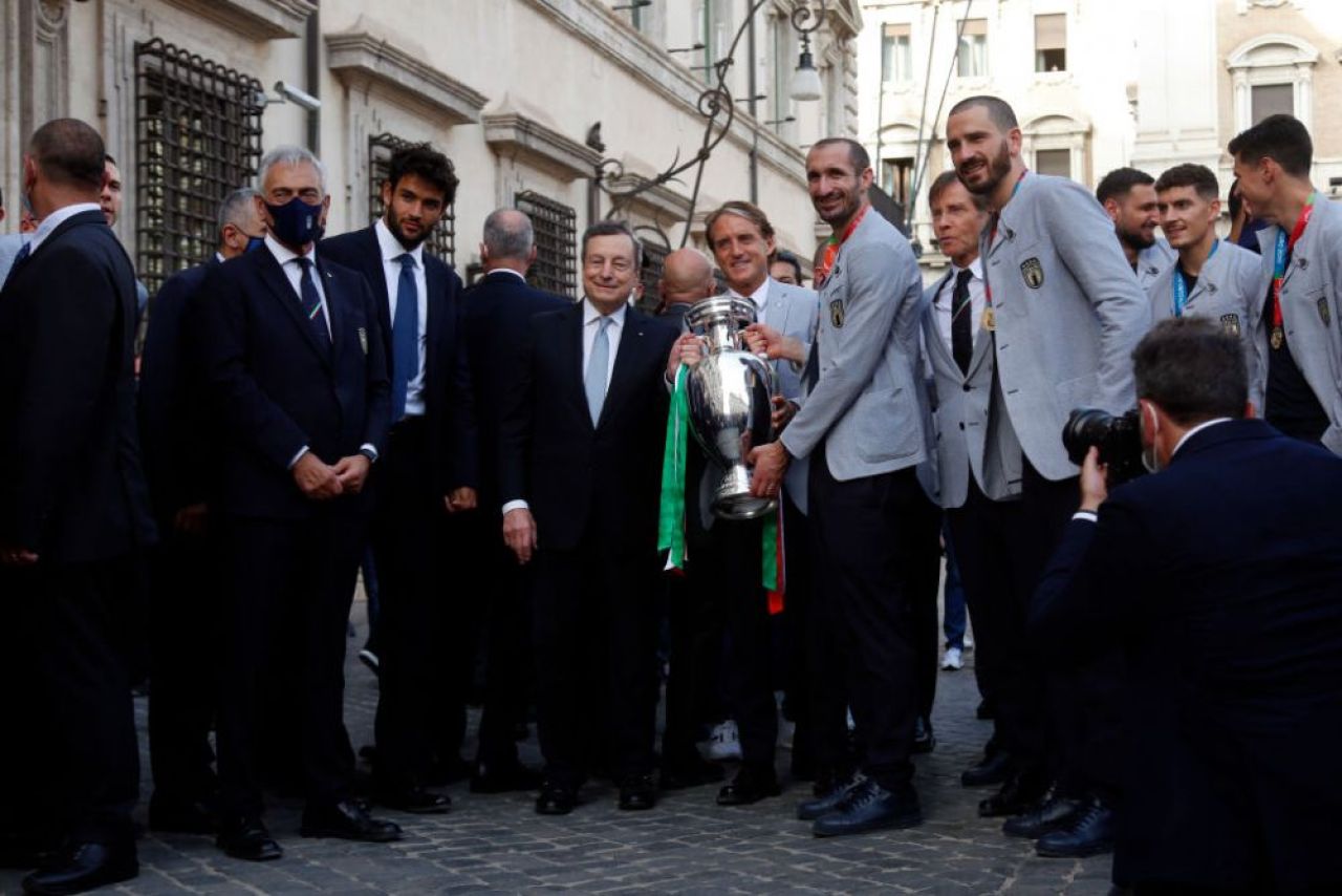 Chiar sunt de nedespartit! Bonucci si Chiellini, ironie pentru englezi pe retele de socializare_4
