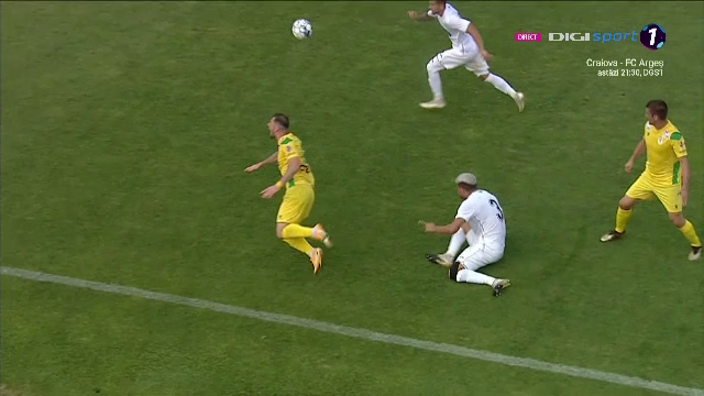 Intrare de K1 a unui fotbalist de la Gaz Metan! Arbitrul Gaman a aratat primul cartonas rosu al sezonului_3