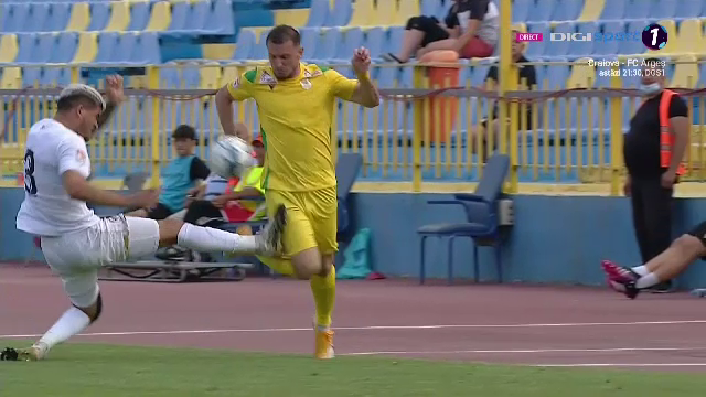 Intrare de K1 a unui fotbalist de la Gaz Metan! Arbitrul Gaman a aratat primul cartonas rosu al sezonului_7