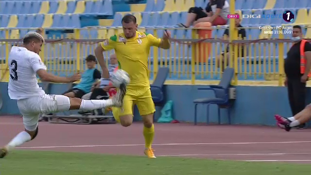 Intrare de K1 a unui fotbalist de la Gaz Metan! Arbitrul Gaman a aratat primul cartonas rosu al sezonului_11