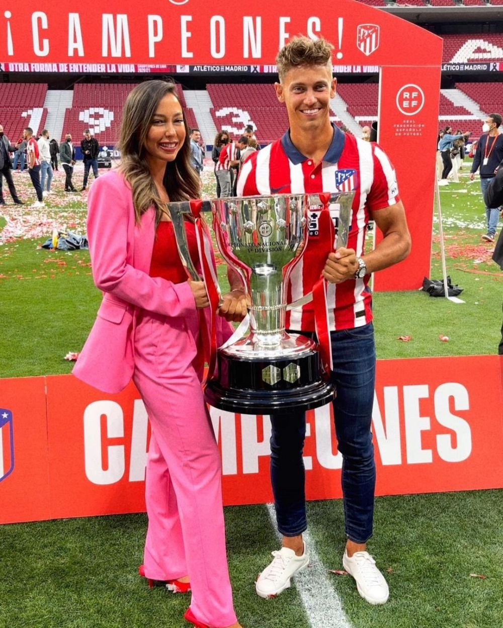 Starul lui Atletico si-a pacalit iubita pentru a o duce pe stadion! Ce a urmat cand au ajuns acolo a uimit-o pe tanara_9
