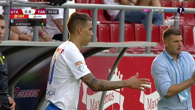 Gest superb facut de fanii de la UTA! Adrian Petre, aplaudat de intreg stadionul la iesirea de pe teren_8