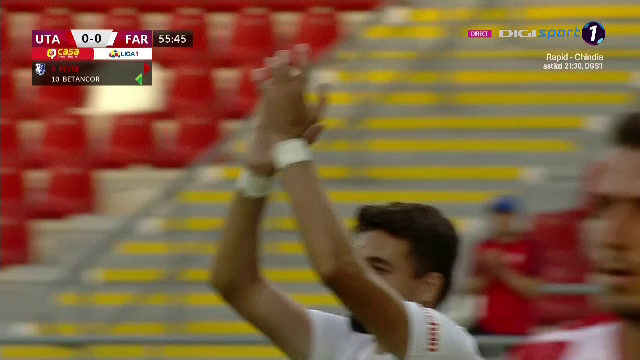 Gest superb facut de fanii de la UTA! Adrian Petre, aplaudat de intreg stadionul la iesirea de pe teren_23