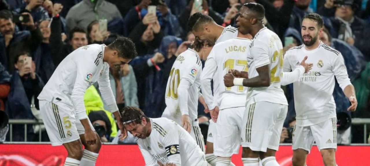 După Varane, Manchester United e interesată de un alt titular al Realului! Florentino Perez, dispus să vândă pentru a-l aduce pe Mbappe_2