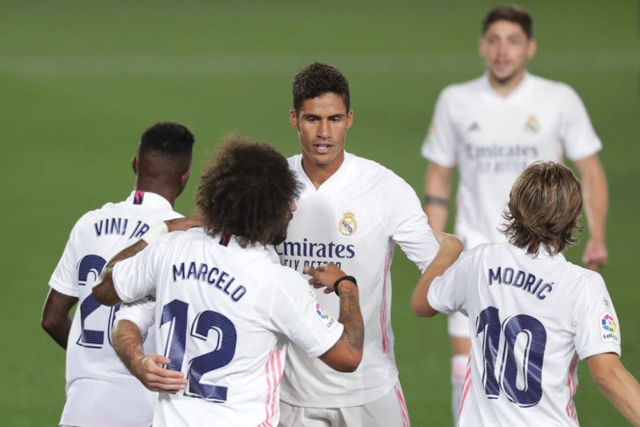 După Varane, Manchester United e interesată de un alt titular al Realului! Florentino Perez, dispus să vândă pentru a-l aduce pe Mbappe_10