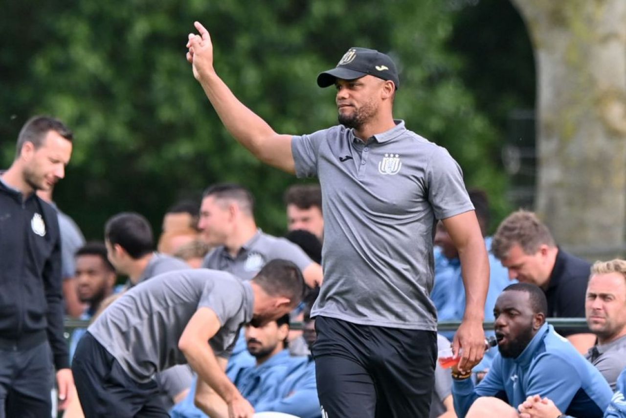 Craiova o va întâlni pe Anderlecht dacă trece de Laci!