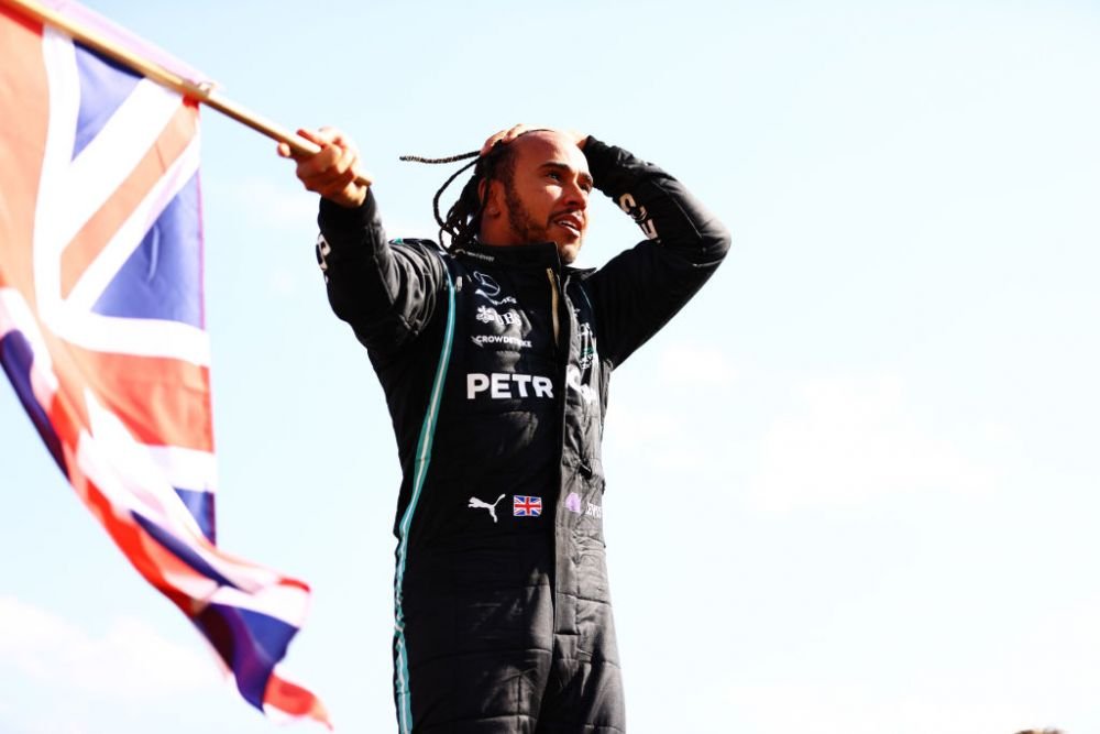 Emma Răducanu a văzut live victoria lui Hamilton de la Silverstone! Imagini cu tenismena de la circuitul Formulei 1_5