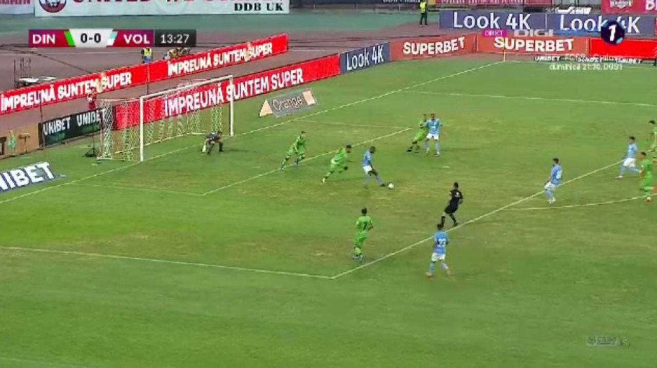 Meci nebun în ”Ștefan cel Mare”! Deian Sorescu a prins o seară de zile mari și i-a adus victoria lui Dinamo, cu un hat-trick. Aici ai tot ce s-a întâmplat in Dinamo 3-2 Voluntari_5