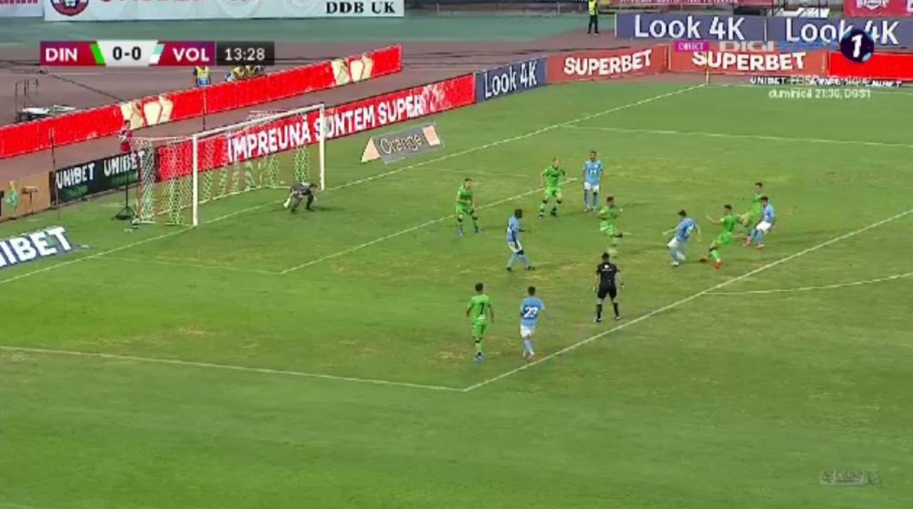 Meci nebun în ”Ștefan cel Mare”! Deian Sorescu a prins o seară de zile mari și i-a adus victoria lui Dinamo, cu un hat-trick. Aici ai tot ce s-a întâmplat in Dinamo 3-2 Voluntari_6