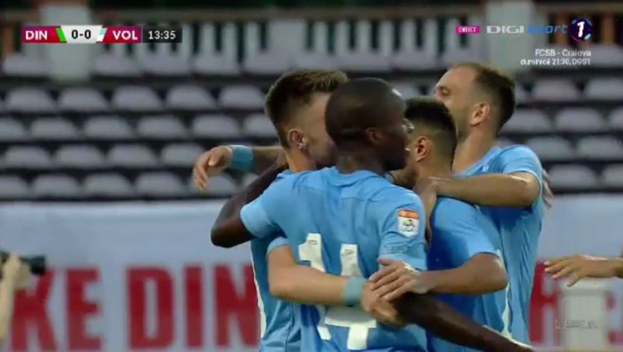Meci nebun în ”Ștefan cel Mare”! Deian Sorescu a prins o seară de zile mari și i-a adus victoria lui Dinamo, cu un hat-trick. Aici ai tot ce s-a întâmplat in Dinamo 3-2 Voluntari_7