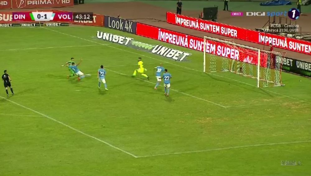 Meci nebun în ”Ștefan cel Mare”! Deian Sorescu a prins o seară de zile mari și i-a adus victoria lui Dinamo, cu un hat-trick. Aici ai tot ce s-a întâmplat in Dinamo 3-2 Voluntari_13