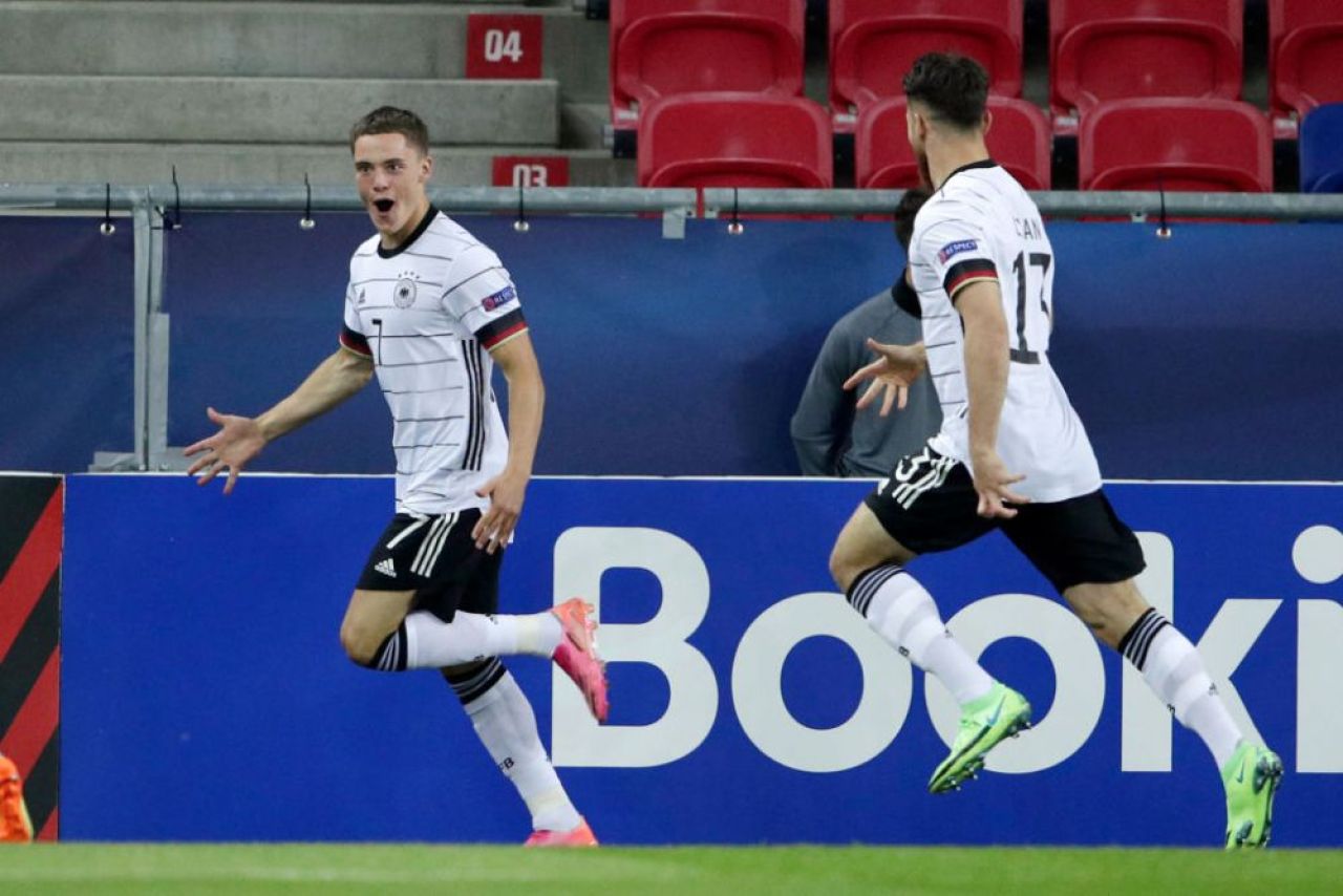 UEFA a hotărât! Acestea sunt cele mai spectaculoase 10 goluri ale sezonului: Messi și Ronaldo nu se află pe listă_4