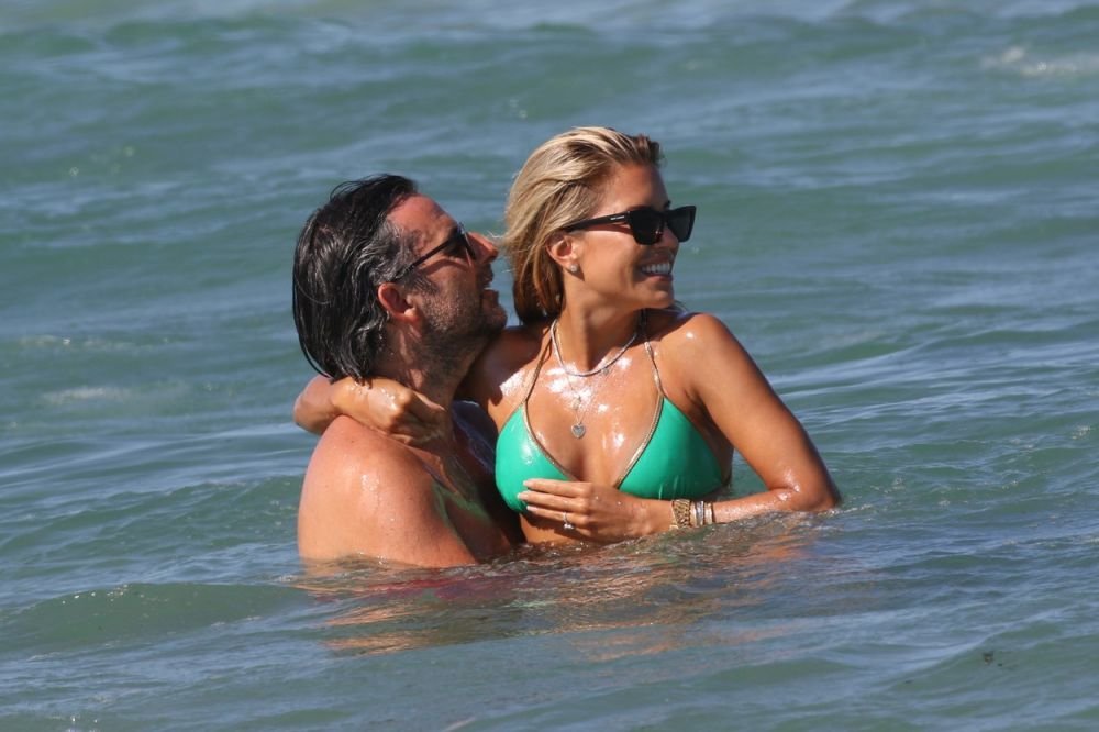 Fosta soție a lui Van der Vaart, apariție spectaculoasă la plajă alături de actualul partener. Cât de bine arată FOTO _12