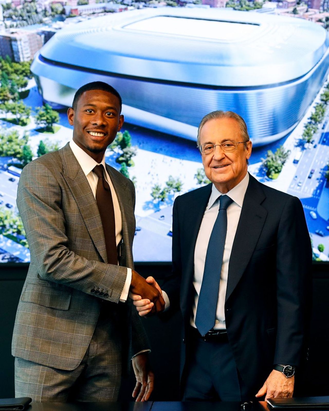 El este „noul Ramos” de la Real Madrid! Alaba a fost prezentat și va juca în tricoul fostului căpitan _5