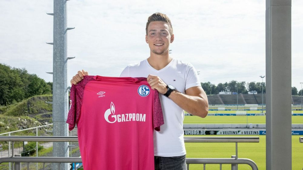 &bdquo;Cel mai slab jucător din istoria lui FC Botoșani&rdquo; a semnat cu Schalke! Nemții au făcut anunțul&nbsp;