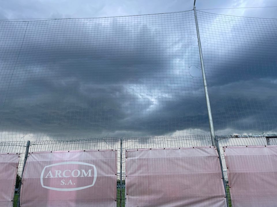 Antrenamentul FCSB a fost amânat din cauza furtunii! Roș-albaștrii au început pregătirea mai târziu_1