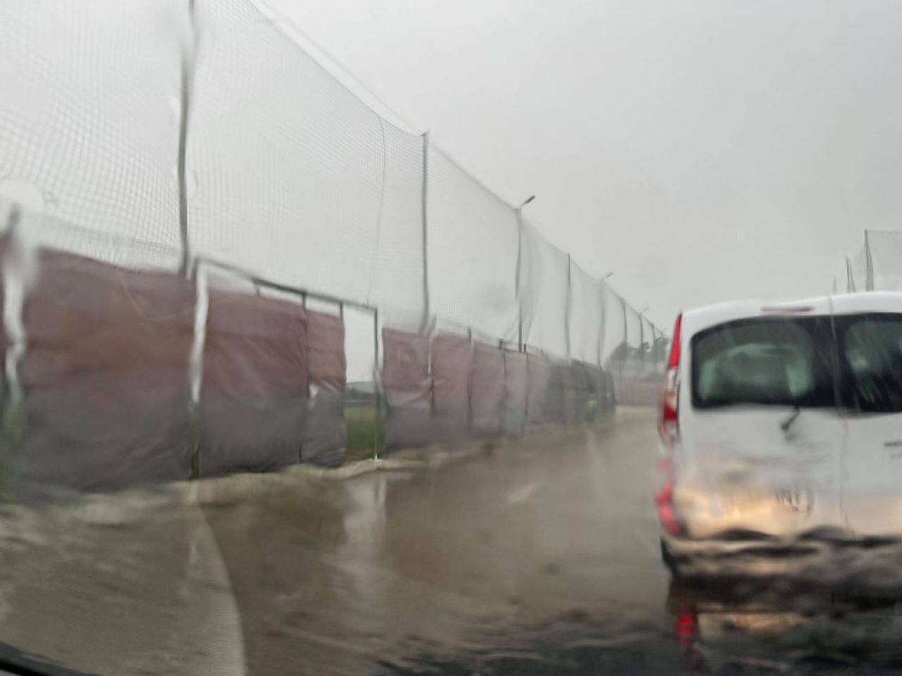 Antrenamentul FCSB a fost amânat din cauza furtunii! Roș-albaștrii au început pregătirea mai târziu_2