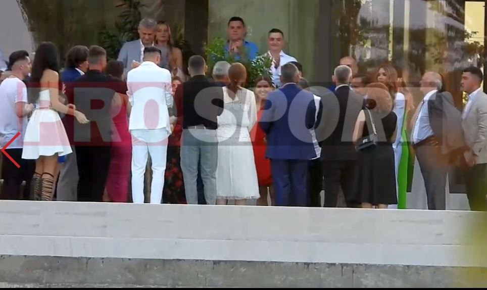 Simona Halep și Toni Iuruc s-au căsătorit în secret la Izvorani! Imaginile care fac înconjurul țării _3