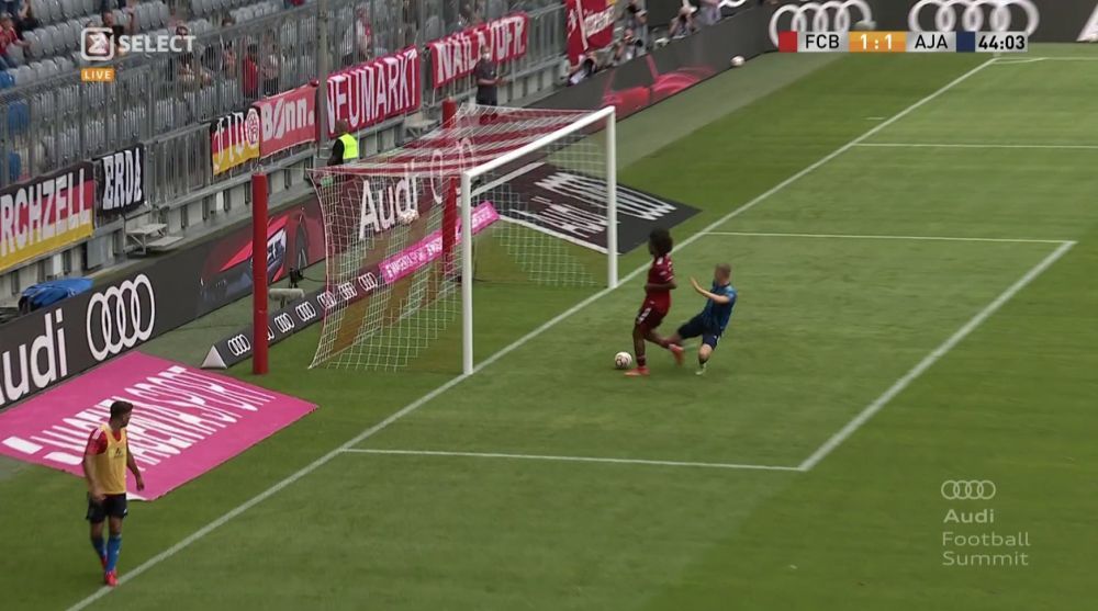 Asta este ratarea momentului în fotbal! Fostul coleg al lui Man și Mihăilă s-a făcut de râs cu Ajax _2