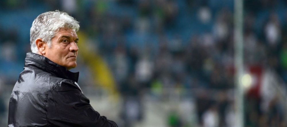 Andone crede că Dinamo nu e &rdquo;done&rdquo;: &rdquo;Ar fi bine să-și propună play-off-ul&rdquo;