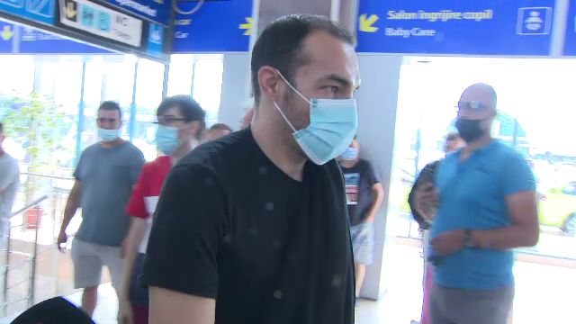 Primele imagini cu Vinicius în România! Fundașul urmează să semneze cu FCSB! Ce a spus_12