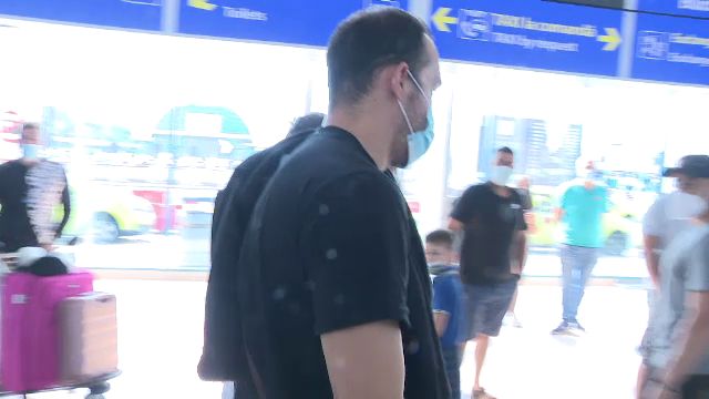 Primele imagini cu Vinicius în România! Fundașul urmează să semneze cu FCSB! Ce a spus_13