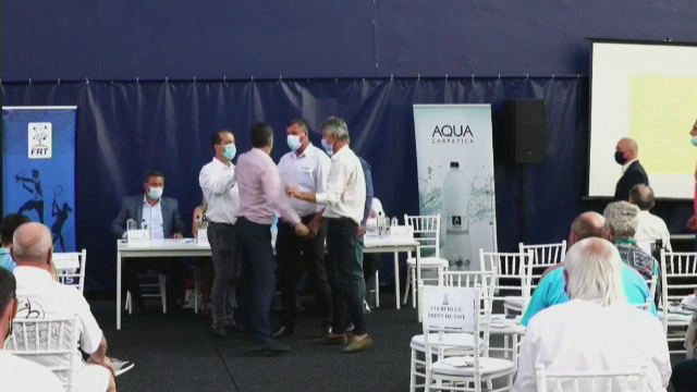 Scandal la FRT în timpul Adunării Generale! Imagini incredibile petrecute în fața lui Ion Țiriac: „Oprește ședința!”_25