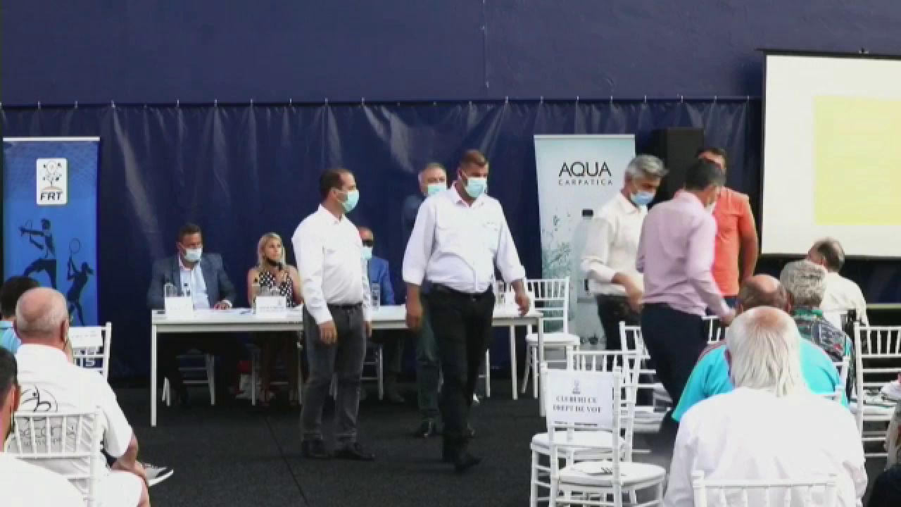Scandal la FRT în timpul Adunării Generale! Imagini incredibile petrecute în fața lui Ion Țiriac: „Oprește ședința!”_29