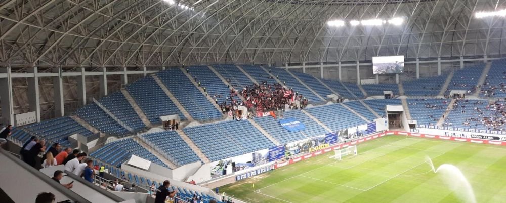 „Piesa rap sau manele la proțap? / ConȘtiința voastră e curată?” Duel în bannere între suporteri lui FCU Craiova și Dinamo_2