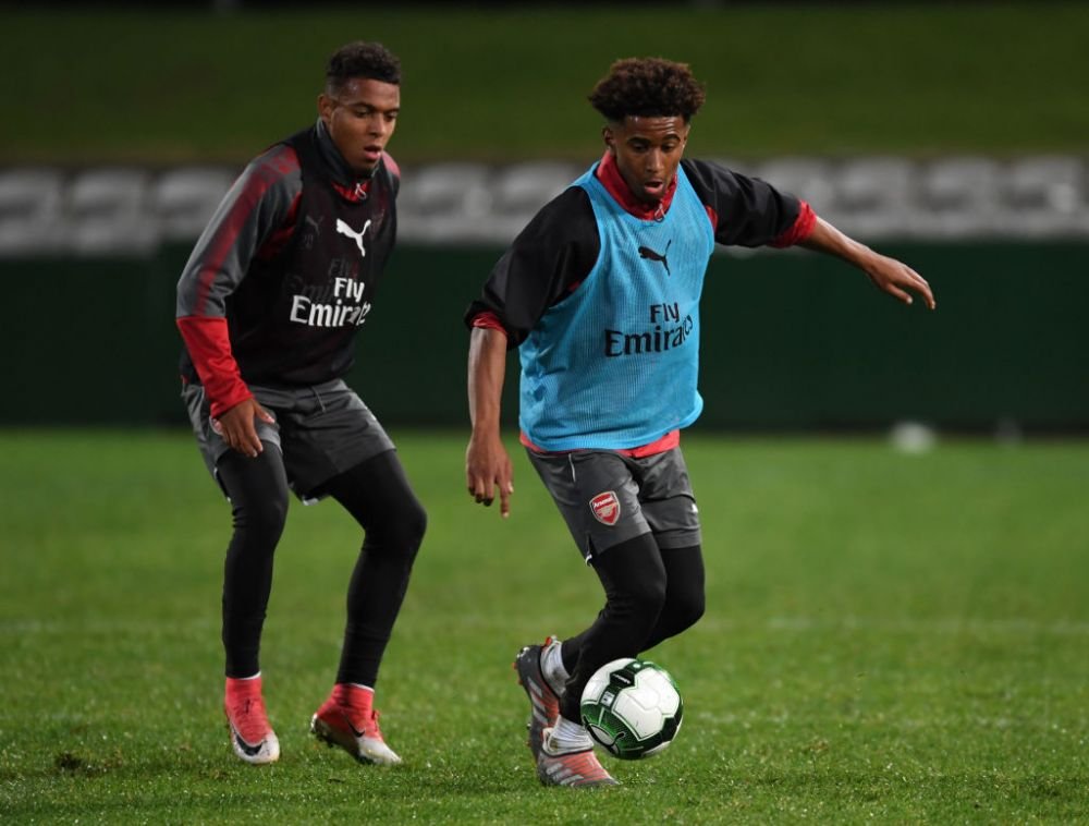 Dortmund l-a prezentat pe înlocuitorul lui Sancho! Fotbalistul crescut de Arsenal promite spectacol în Bundesliga_4