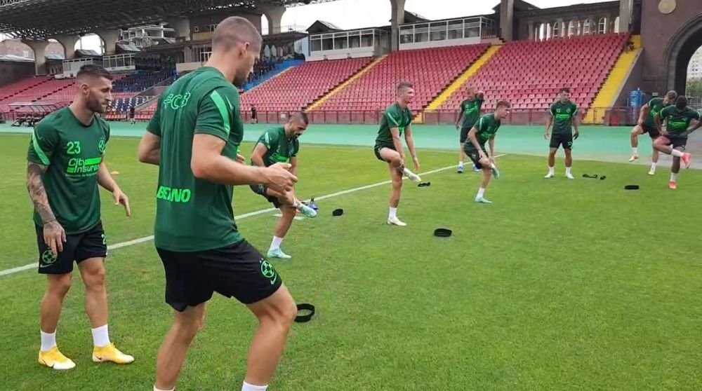 FCSB a ajuns în Armenia! Imagini de la primul antrenament al „roș-albaștrilor”, înaintea duelului cu Karagandy_8