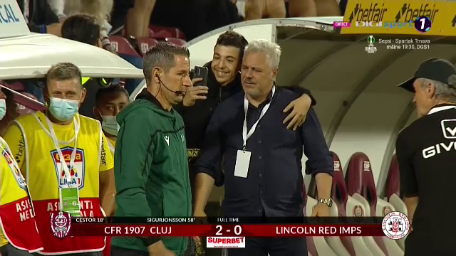 FOTO | Gestul făcut de Șumudică imediat după fluierul final. Cum a fost surprins tehnicianul ardelenilor_4