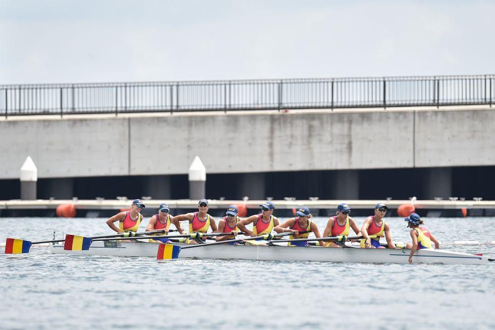 Denisa T&icirc;lvescu, epuizată de efort după finala de la 8+1. Rom&acirc;nca s-a prăbușit pe ponton la sosire FOTO&nbsp;