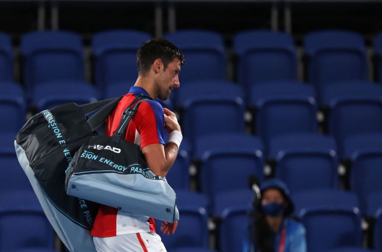 Zverev, în lacrimi după ce l-a eliminat pe Djokovic în semifinale la JO. Sârbul ratează șansa de a face Golden Slam _6
