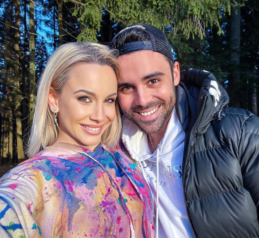 FOTO Sandra Izbașa s-a căsătorit: primele imagini cu fosta gimnastă în rochie de mireasă _9