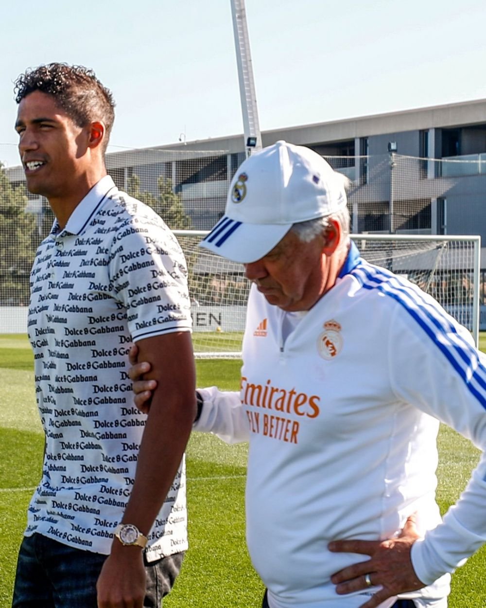 FOTO | Varane și-a luat rămas bun de la foștii colegi și de la fanii lui Real: 