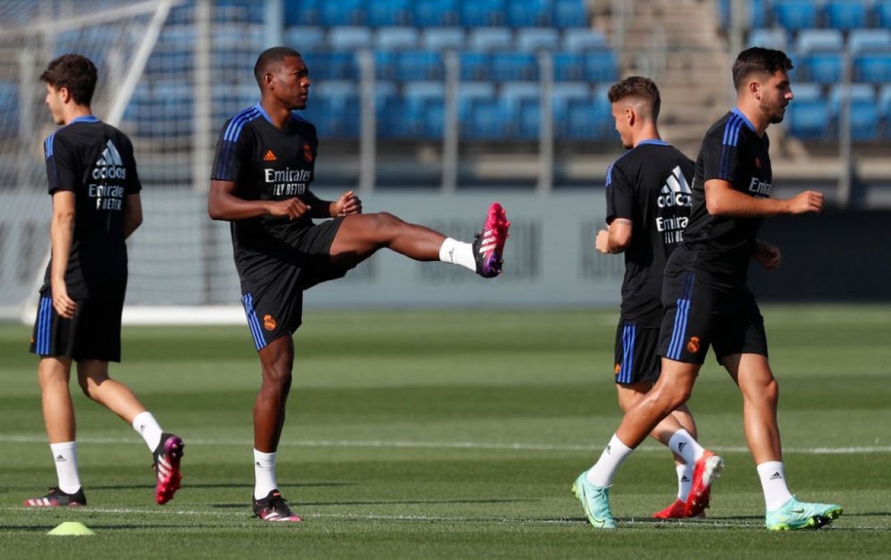 S-a aflat totul! Contractul fabulos pe care Alaba îl va avea la Real Madrid: peste 100 de milioane de euro în joc_3