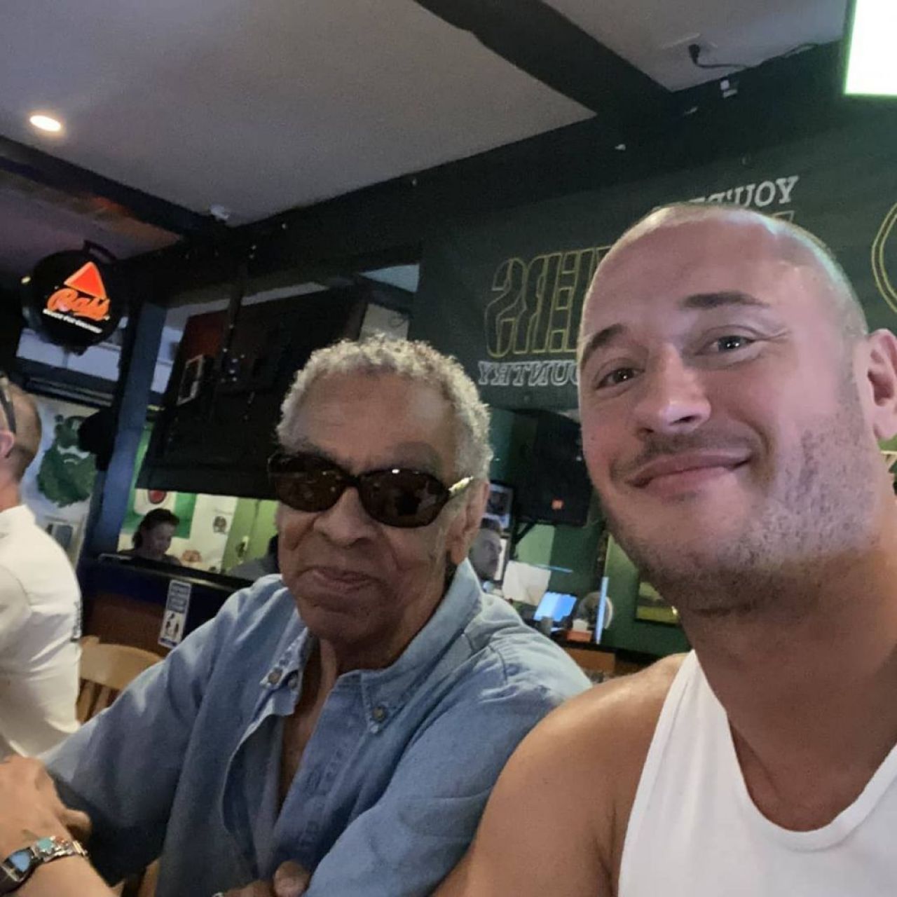 Fostul jucător de la Southampton, printre cei mai bine plătiți actori de filme pentru adulți! Cât a câștigat_8