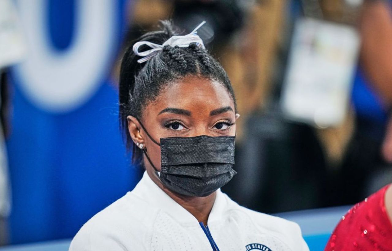 Simone Biles s-a retras și din finala de la sol. Val de susținere din partea vedetelor pentru gimnasta din SUA _7