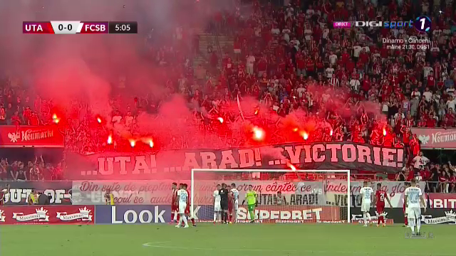 GALERIE FOTO | Spectacol total în tribunele stadionului din Arad_7