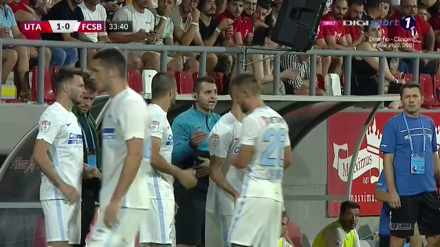 Trei dintr-o lovitură! Gigi Becali n-a mai avut răbdare și i-a scos de pe teren înainte de pauză_10