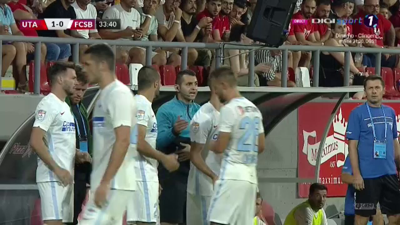 Trei dintr-o lovitură! Gigi Becali n-a mai avut răbdare și i-a scos de pe teren înainte de pauză_10