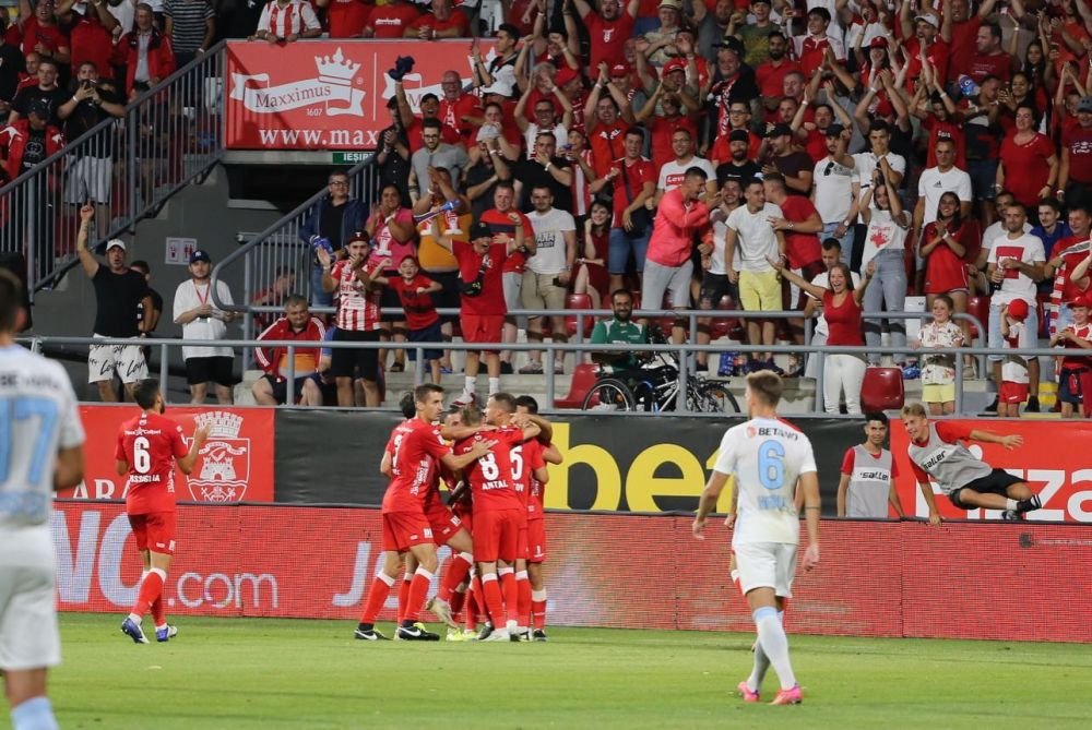 FCSB, luată peste picior de fanii arădeni! Ce au putut să le strige 