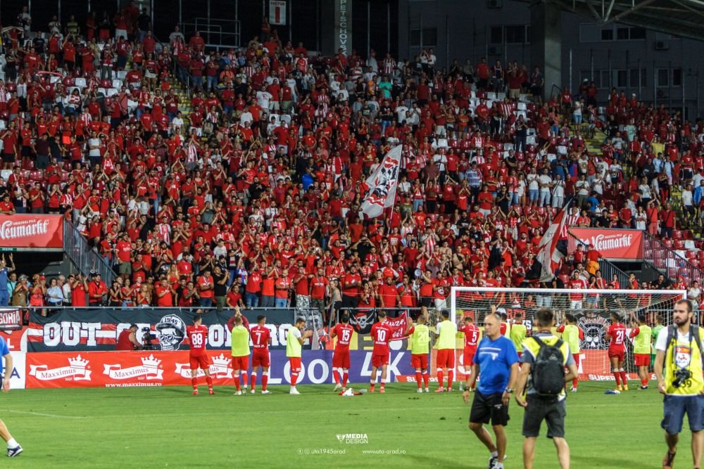 FCSB, luată peste picior de fanii arădeni! Ce au putut să le strige 