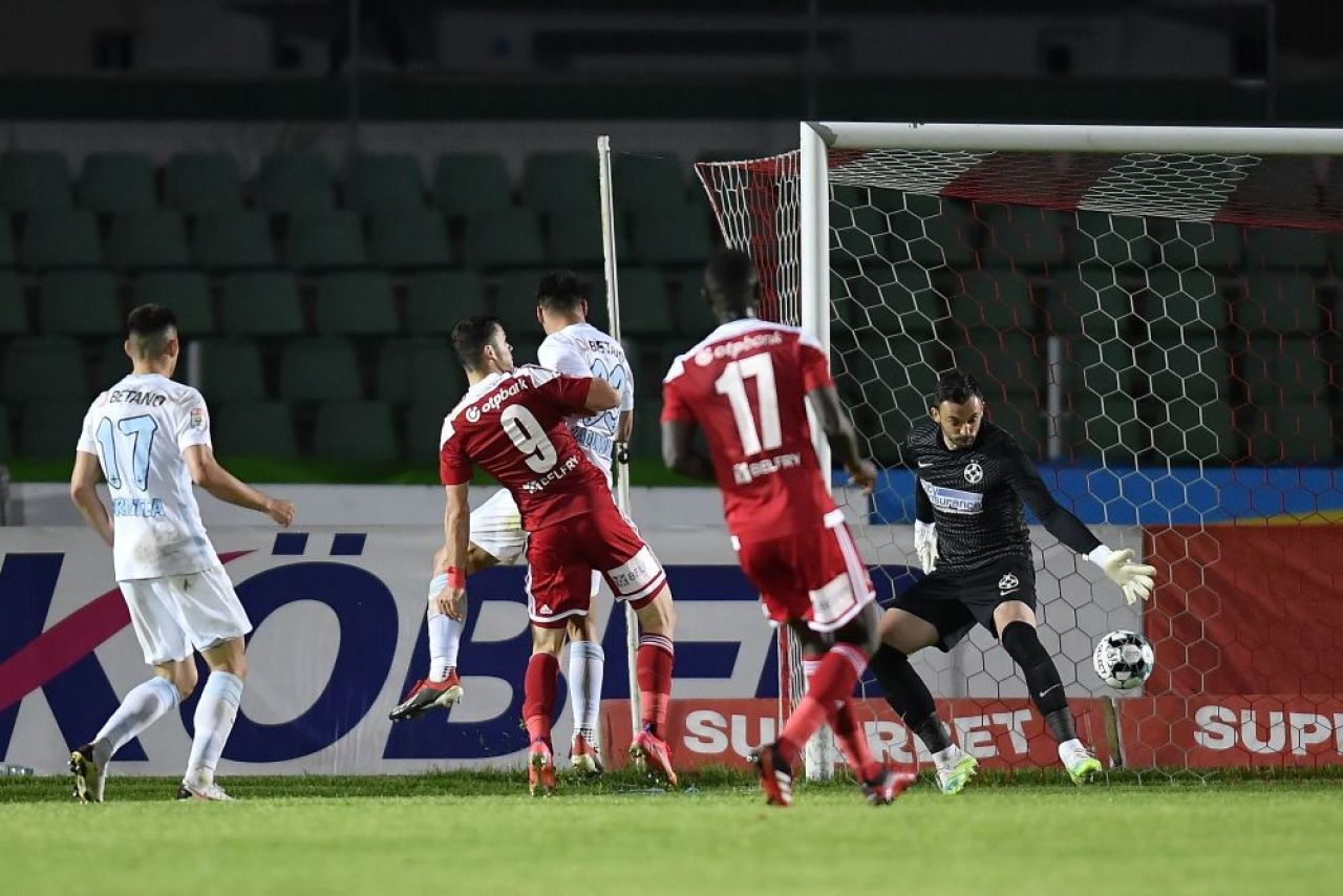 EXCLUSIV | Dumiter, pe făraș la FCSB?!