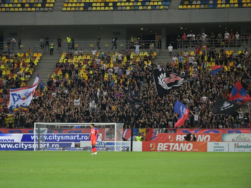 „Unicul dușman al acestei echipe se află în lojă!” Suporterii lui FCSB, atac la Gigi Becali_8