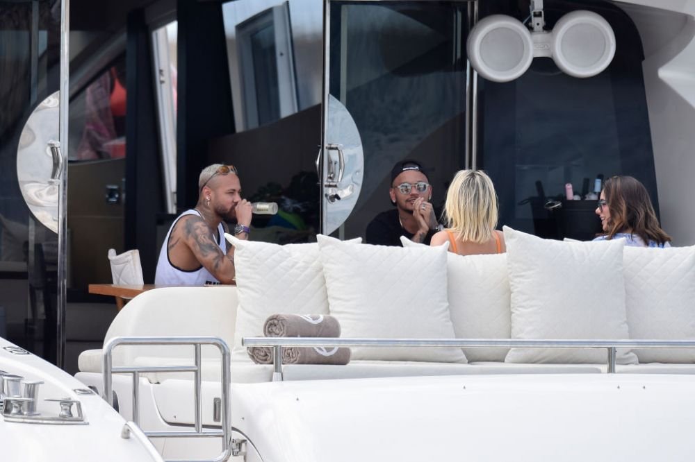 Neymar sau Ronaldo?! Starul lui PSG, de nerecunoscut, după ce a căpătat proporții