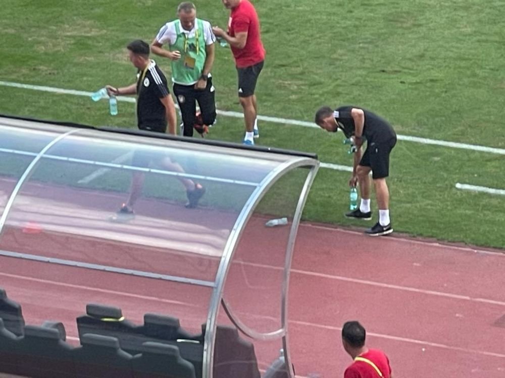 Noi detalii după ce Lincar s-a accidentat la meciul echipei sale! Ce a pățit antrenorul_9